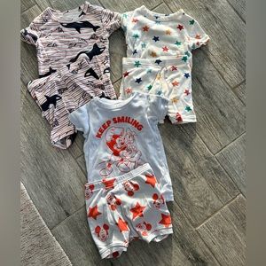 Set of 3 Baby Gap short pajamas.
